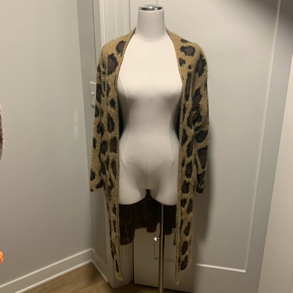 She + Sky Animal Print Cardigan Sweater One Size - Picture 1 of 5